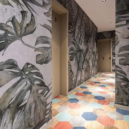 Reina Flats Playa * Валенсия